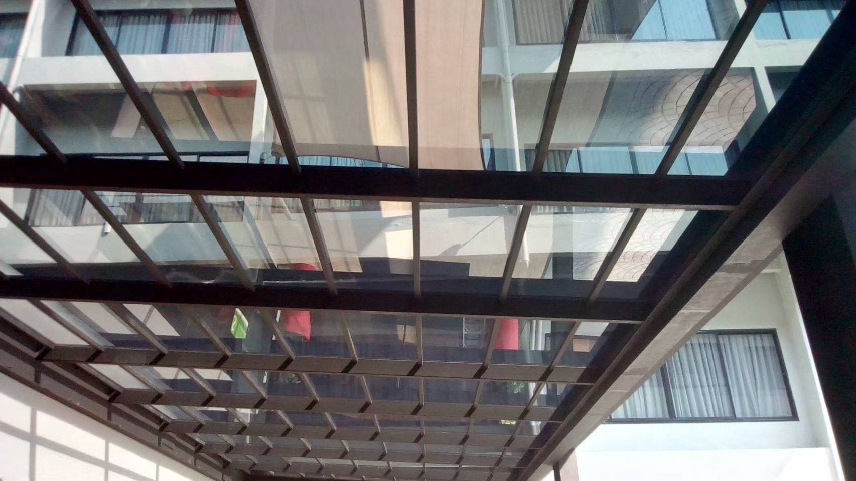 แผ่นใสกันความร้อน