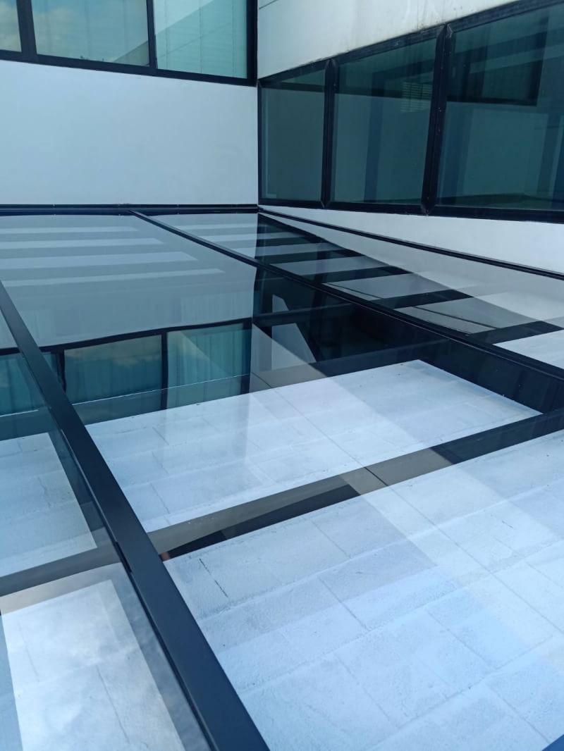 ตัวอย่างงานติดตั้งแผ่นอะคริลิคชินโคไลท์